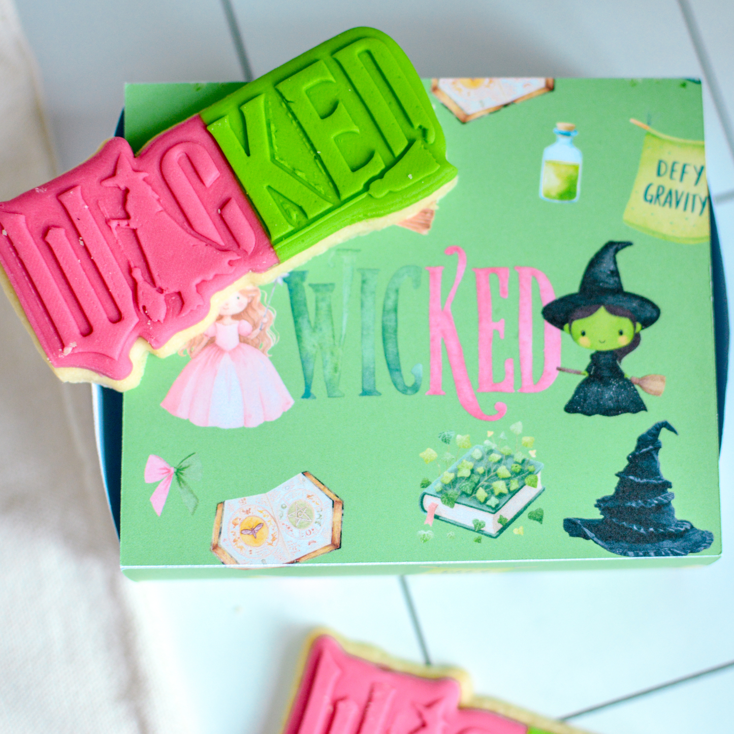 WICKED Limited Edition Box – “Everyone Deserves a Chance to Fly”