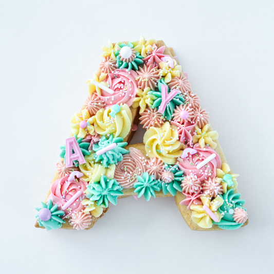 🎂 Letter & Number Cake – Kies je letter of cijfer