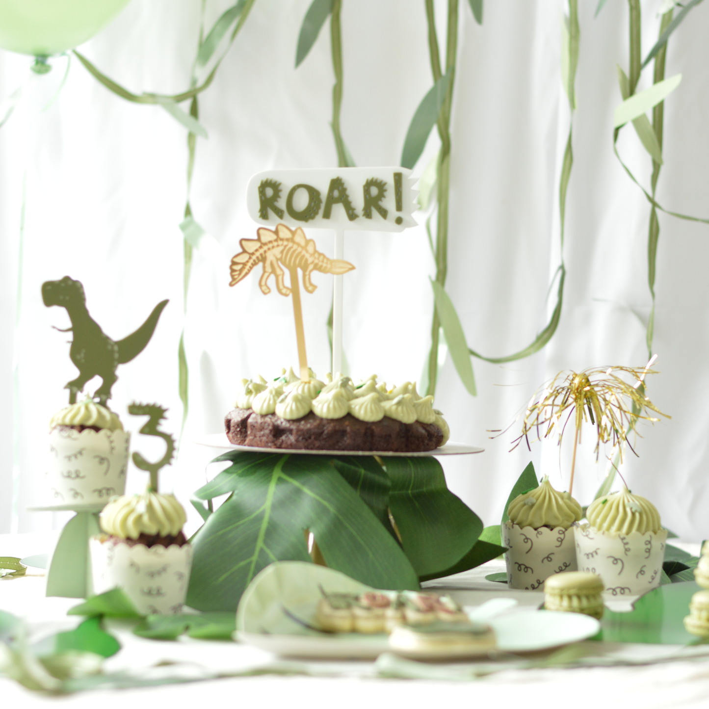 Gouden Dino Cake Topper van Acryl