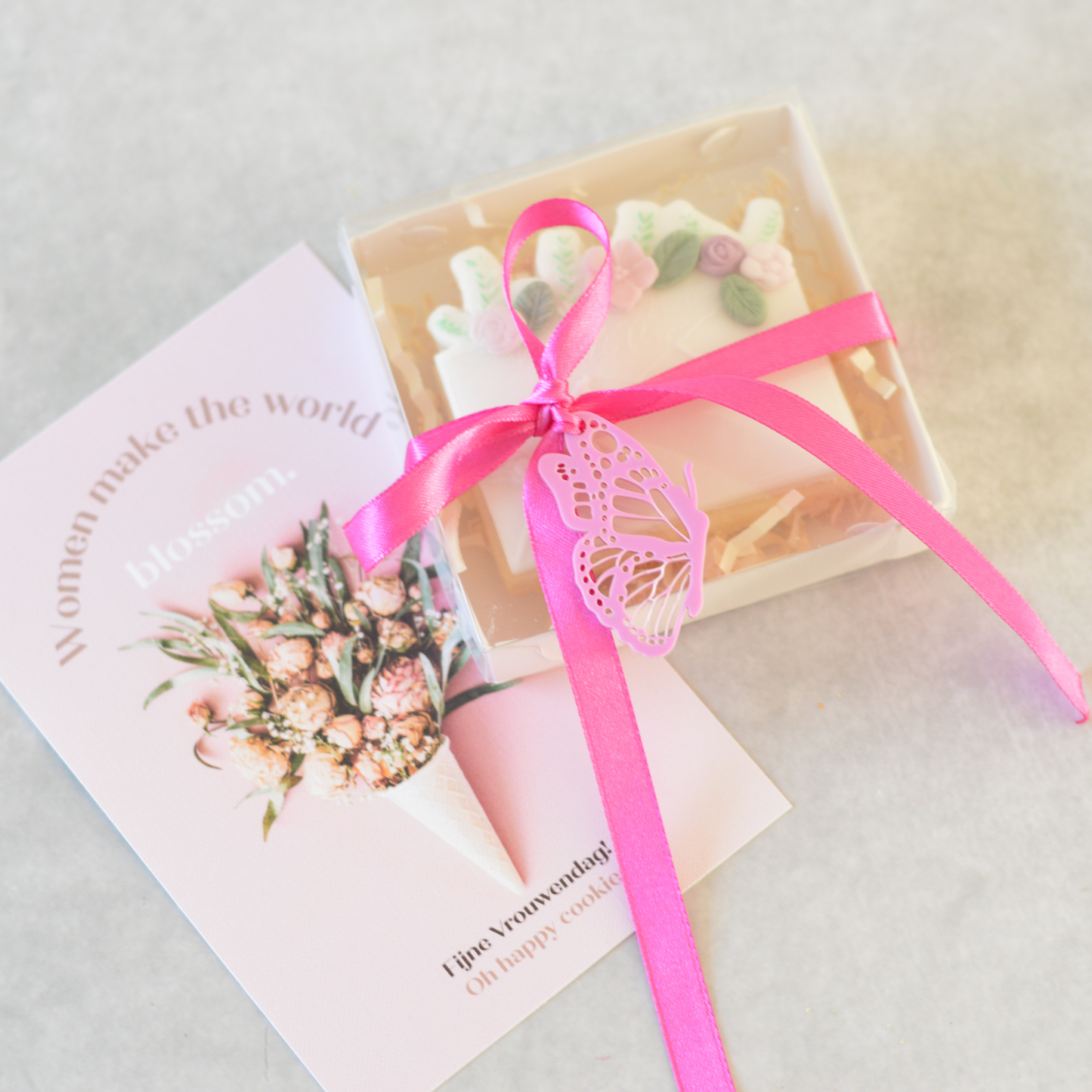 Women Make the World Blossom | Gift Cookie